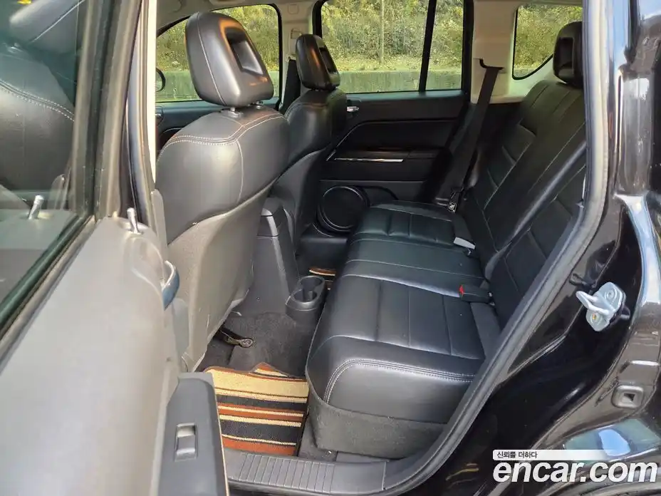 Jeep Compass 2009 2.4 Автомат в Москве № 227702, фото 16