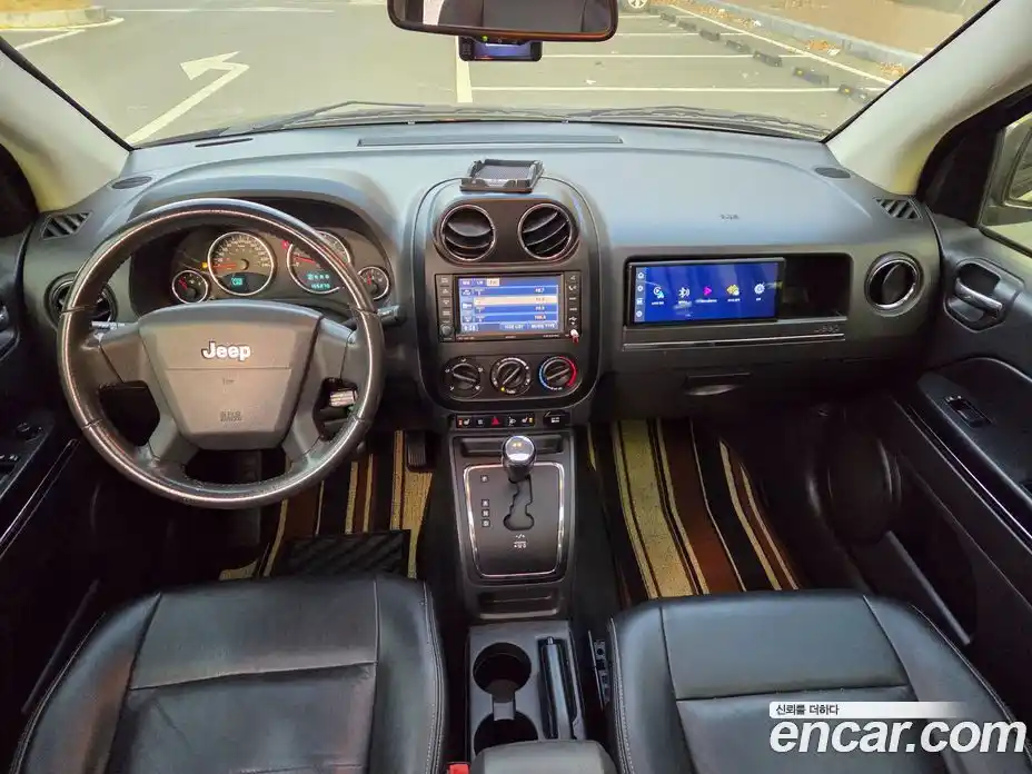 Jeep Compass 2009 2.4 Автомат в Москве № 227702, фото 18