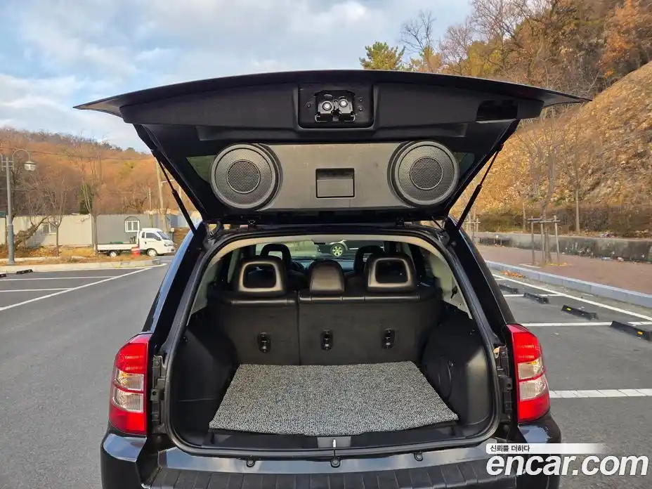 Jeep Compass 2009 2.4 Автомат в Москве № 227702, фото 7