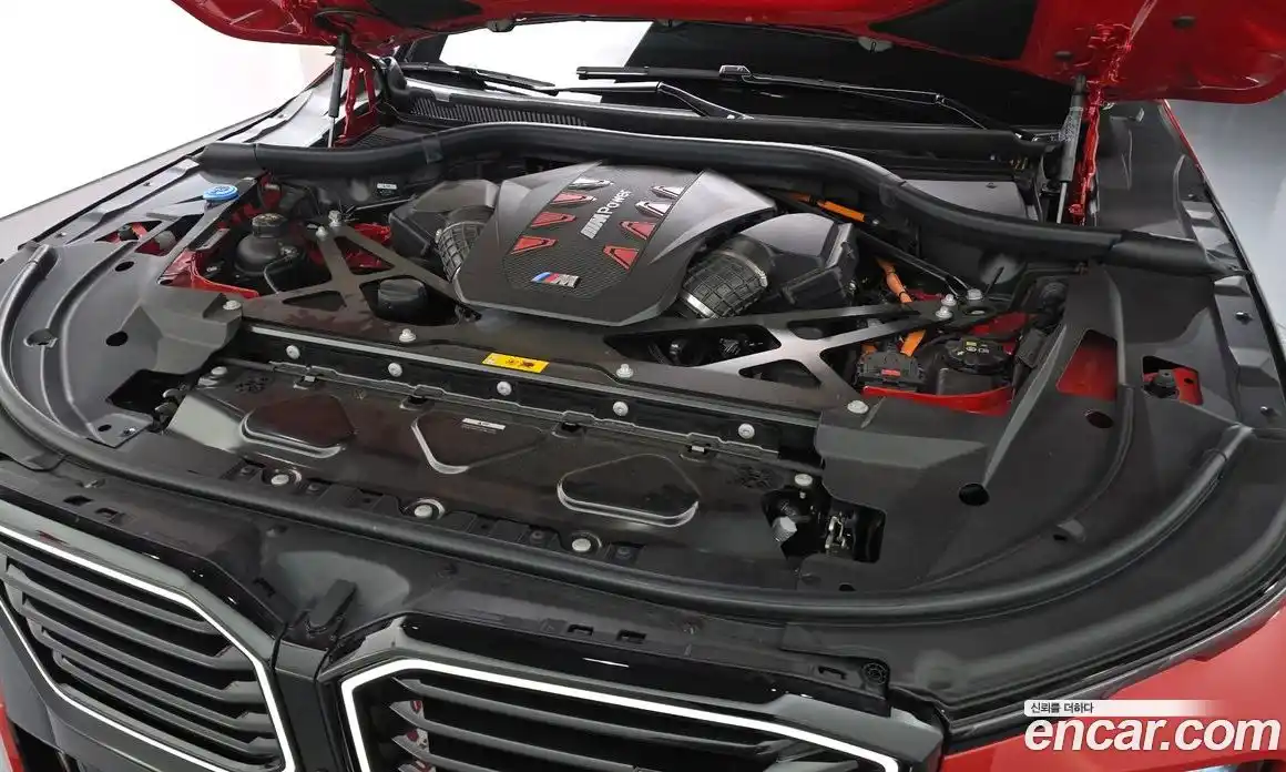 BMW XM 2023 4.4 Автомат в Москве № 227842, фото 6