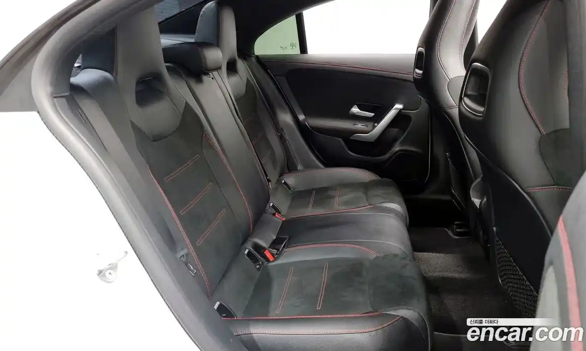 Mercedes-Benz CLA-Class 2021 2.0 Автомат в Москве № 229459, фото 5