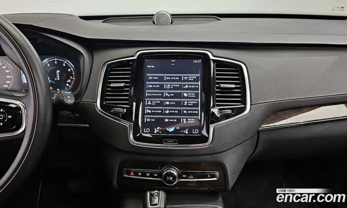 Volvo XC90 2017 2.0 Автомат в Москве № 230669, фото 16