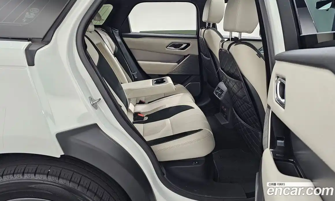 Land Rover Range-Rover Velar 2020 2.0 Автомат в Москве № 231248, фото 16