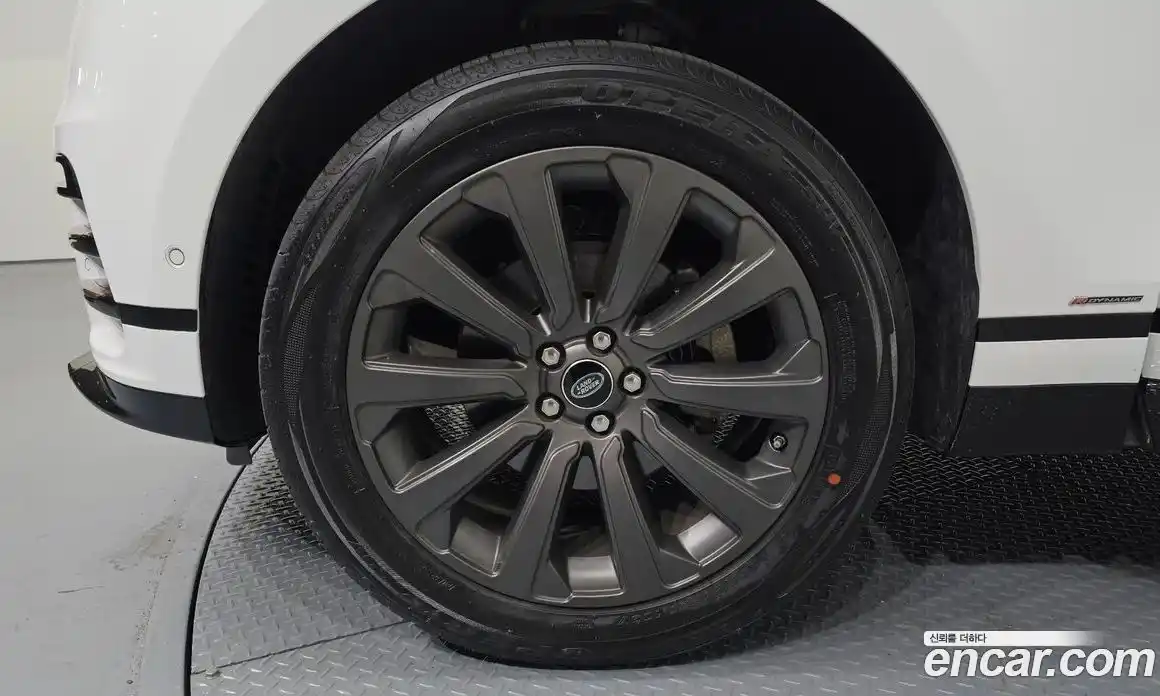 Land Rover Range-Rover Velar 2020 2.0 Автомат в Москве № 231248, фото 19