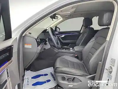 Volkswagen Touareg 2023 3.0 Автомат в Москве № 232101, миниатюра 11