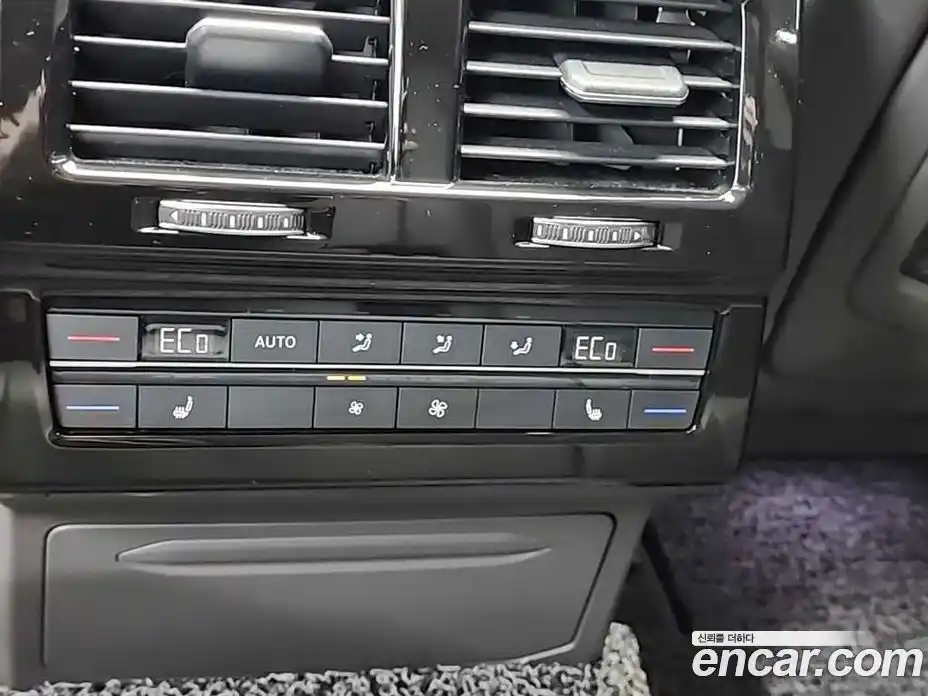 Volkswagen Touareg 2023 3.0 Автомат в Москве № 232101, фото 13