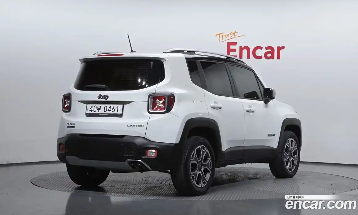 Jeep Renegade 2015 2.0 Автомат в Москве № 232560, фото 11