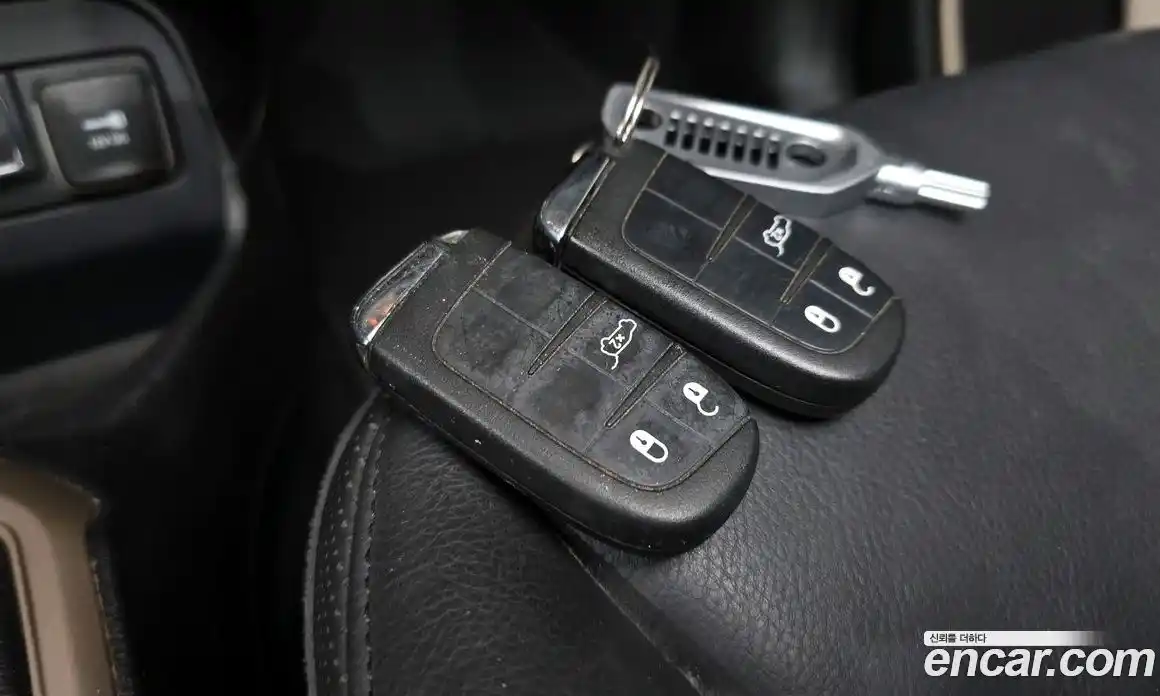 Jeep Renegade 2015 2.0 Автомат в Москве № 232560, фото 12