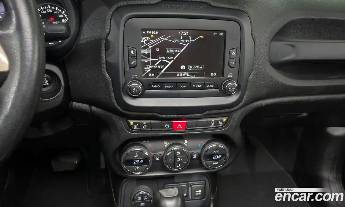 Jeep Renegade 2015 2.0 Автомат в Москве № 232560, фото 4
