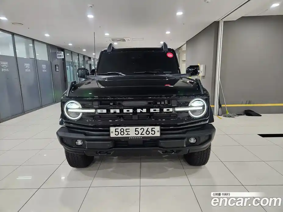 Ford Bronco 2023 2.7 Автомат в Москве № 233042, фото 3