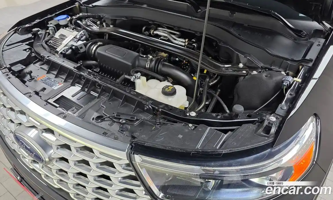 Ford Explorer 2022 3.0 Автомат в Москве № 233107, фото 18