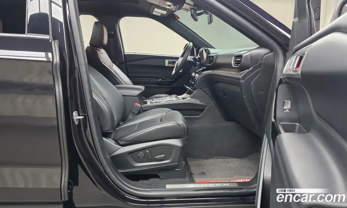 Ford Explorer 2022 3.0 Автомат в Москве № 233107, фото 8