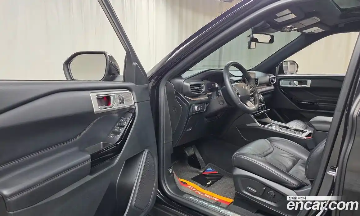 Ford Explorer 2022 3.0 Автомат в Москве № 233107, фото 10