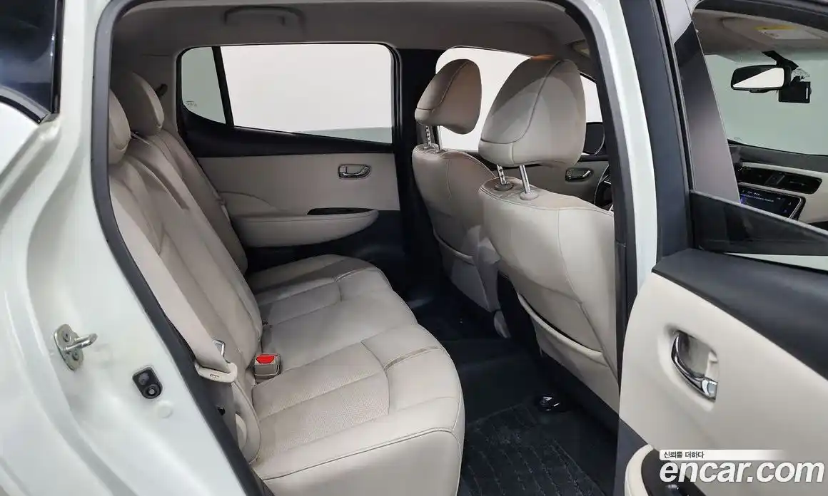 Nissan Leaf 2019 0.1 Автомат в Москве № 240226, фото 1