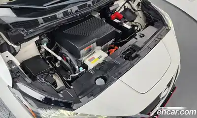 Nissan Leaf 2019 0.1 Автомат в Москве № 240226, миниатюра 6