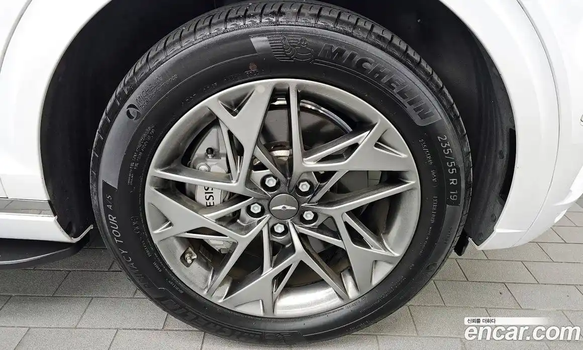 Genesis GV70 2023 2.2 Автомат в Москве № 24664, фото 14