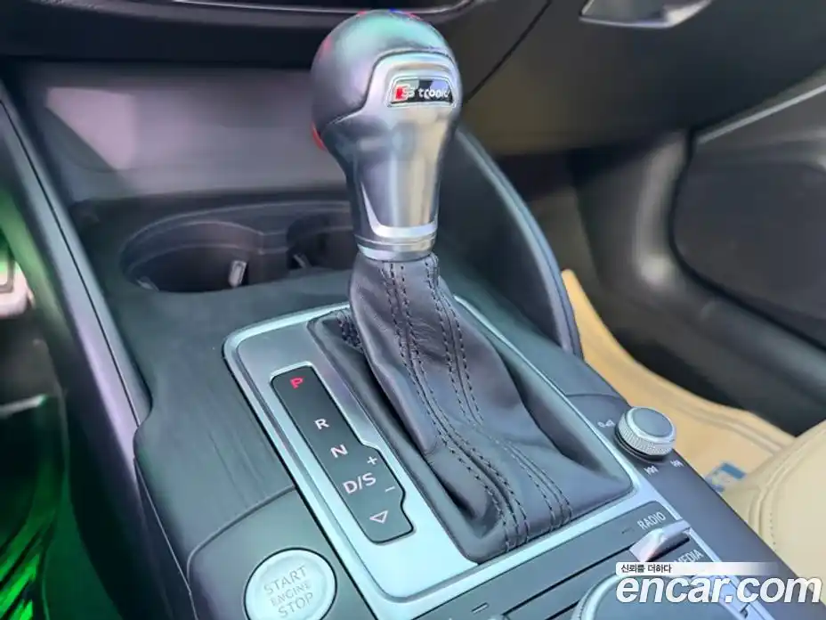 Audi A3 2015 2.0 Автомат в Москве № 248615, фото 9