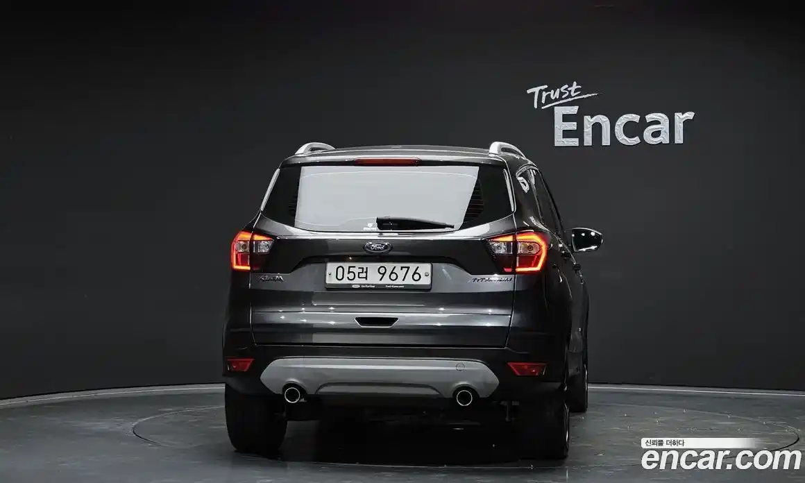 Ford Kuga 2017 2.0 Автомат в Москве № 249490, фото 12