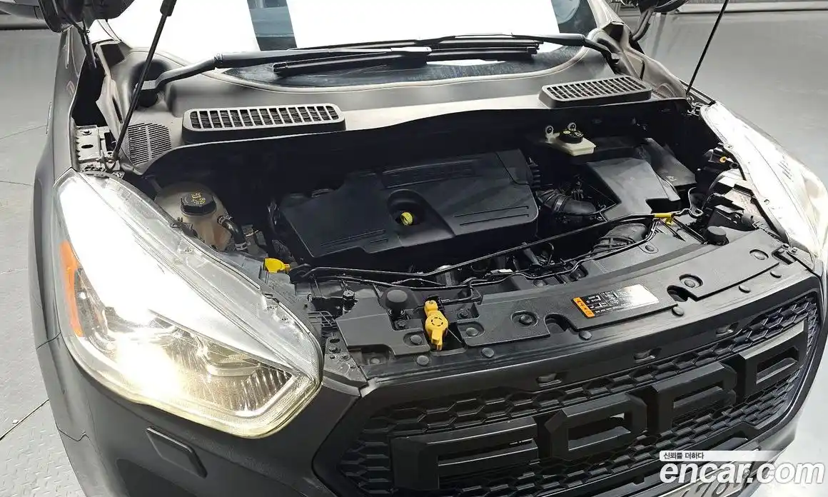 Ford Kuga 2017 2.0 Автомат в Москве № 249490, фото 10