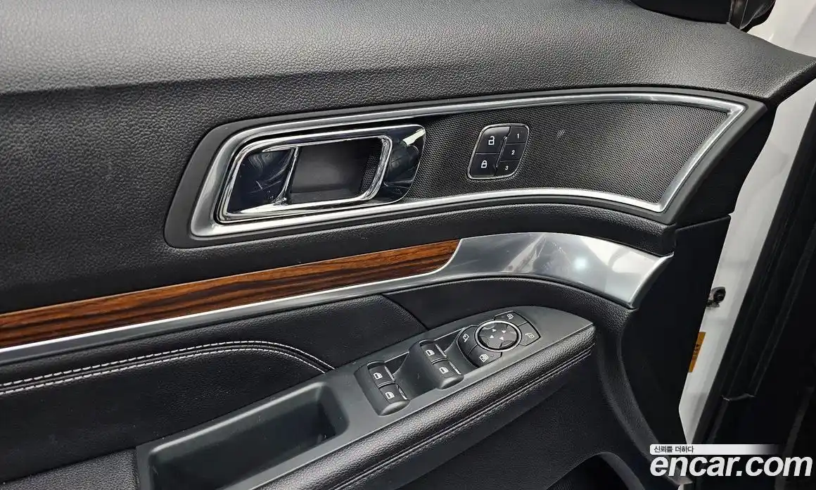 Ford Explorer 2018 2.3 Автомат в Москве № 255566, фото 15