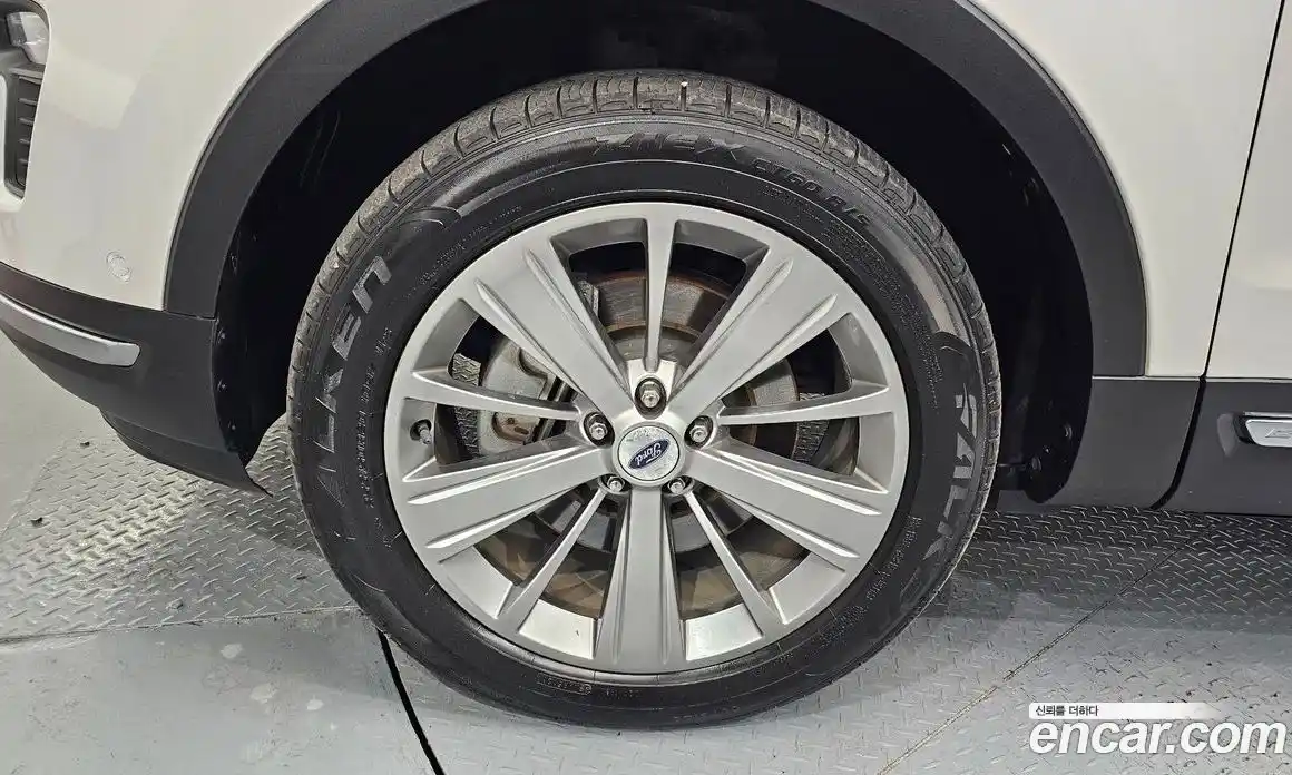 Ford Explorer 2018 2.3 Автомат в Москве № 255566, фото 16