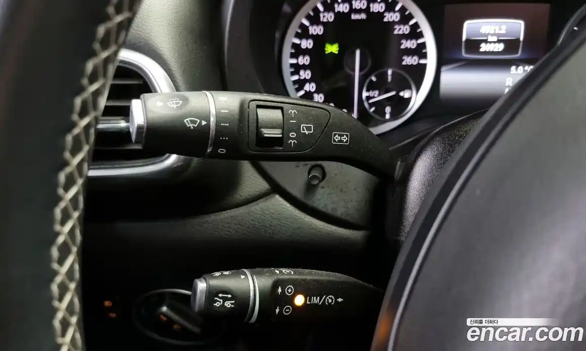 Infiniti Q30 2017 2.0 Автомат в Москве № 256123, фото 18