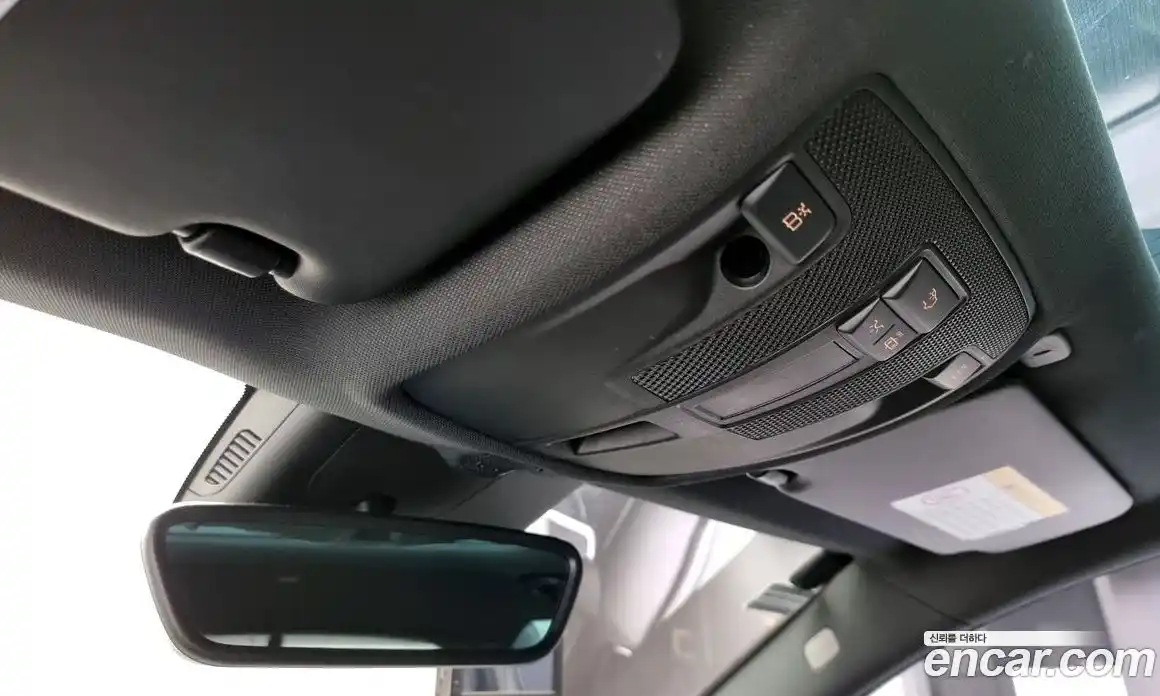 Infiniti Q30 2017 2.0 Автомат в Москве № 256123, фото 19