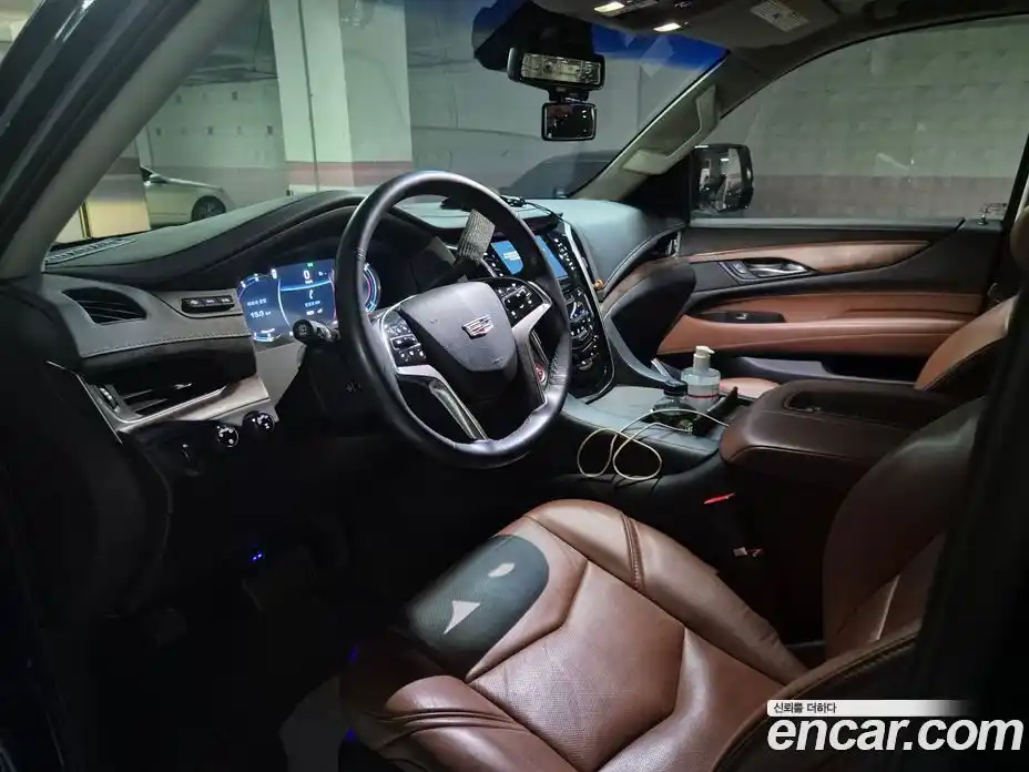 Cadillac Escalade 2018 6.2 Автомат в Москве № 256524, фото 10