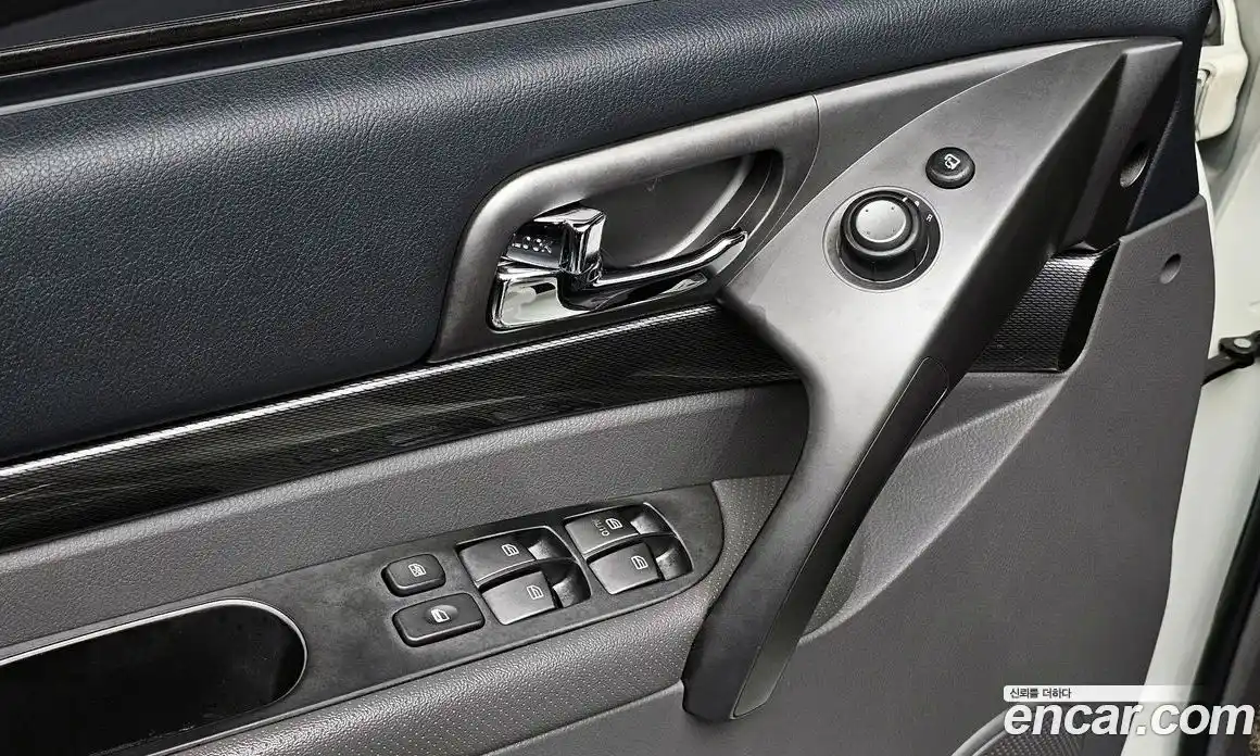 SsangYong Korando 2015 2.0 Автомат в Москве № 26038, фото 16