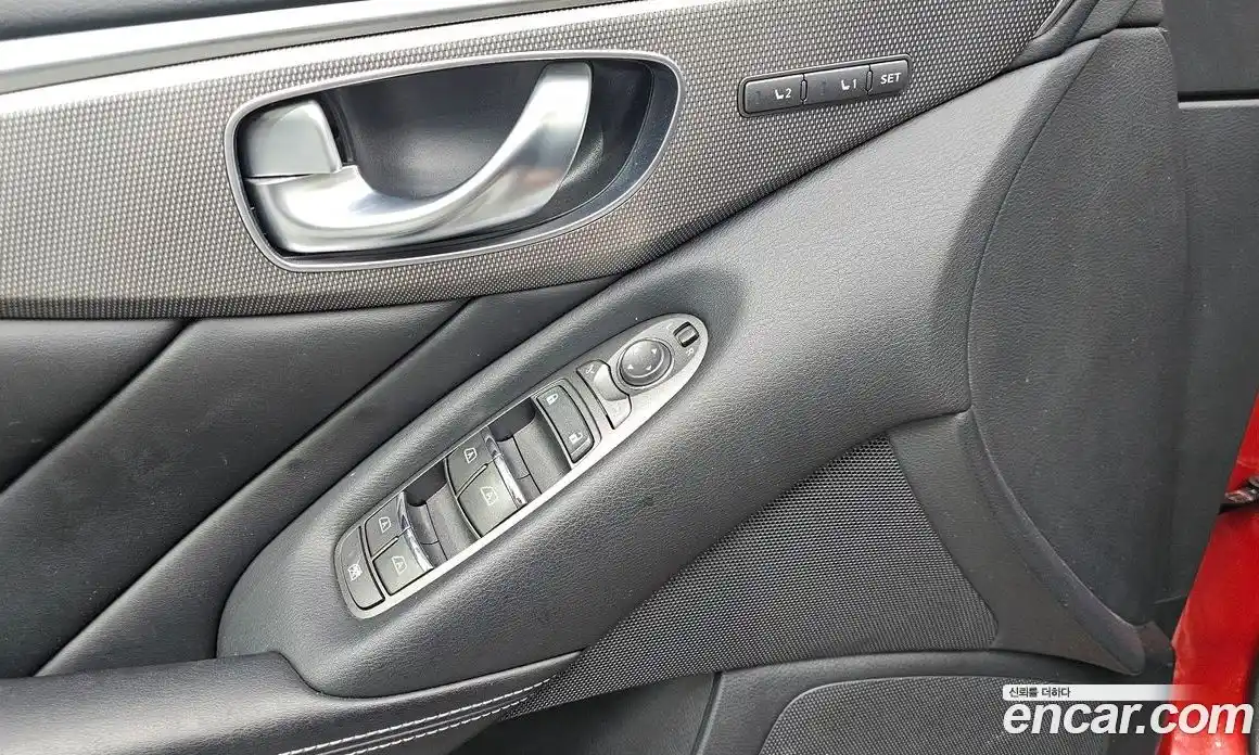 Infiniti Q50 2015 2.1 Автомат в Москве № 267455, фото 9