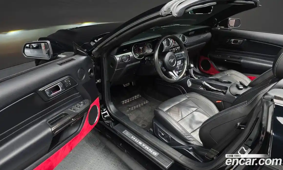 Ford Mustang 2018 2.3 Автомат в Москве № 273380, фото 1