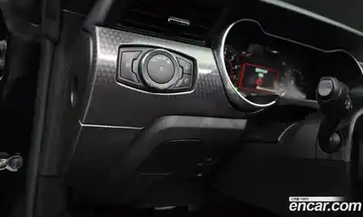 Ford Mustang 2018 2.3 Автомат в Москве № 273380, миниатюра 3