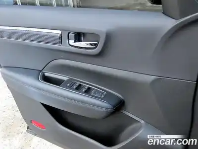 Renault QM6 2023 2.0 Автомат в Москве № 277045, миниатюра 11