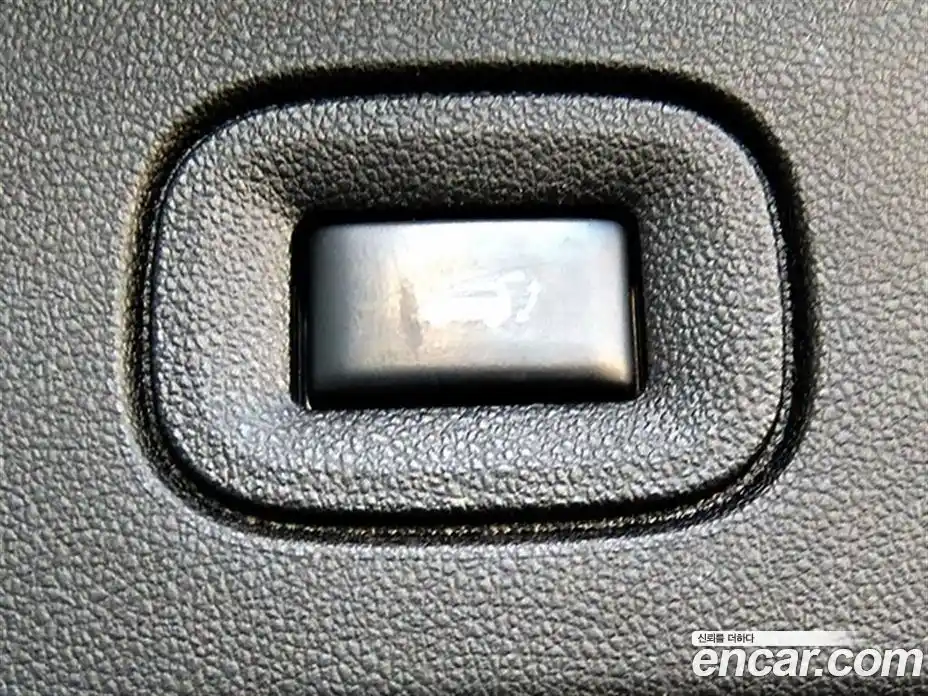 Renault QM6 2023 2.0 Автомат в Москве № 277045, фото 17