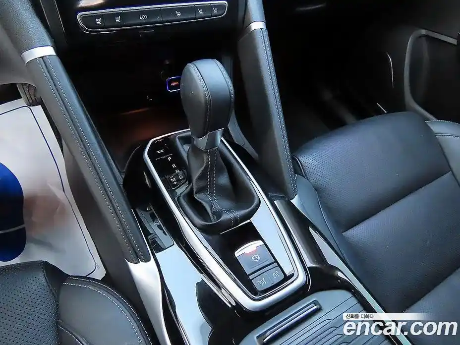 Renault QM6 2023 2.0 Автомат в Москве № 277045, фото 10