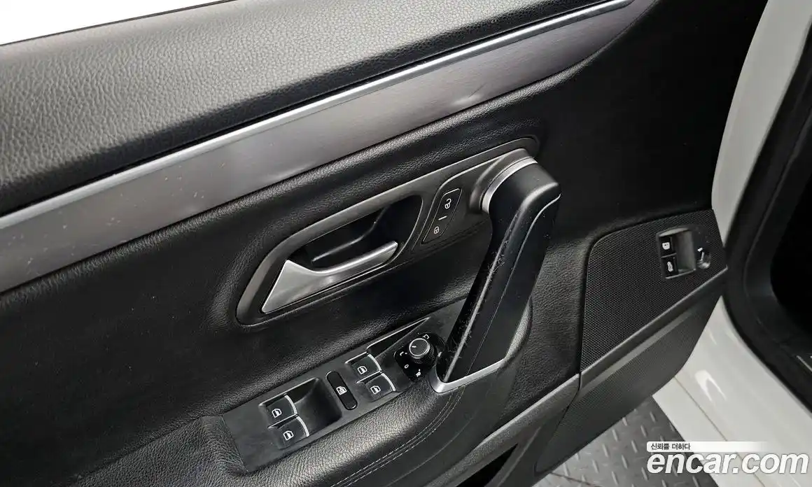 Volkswagen CC 2016 2.0 Автомат в Москве № 277814, фото 18