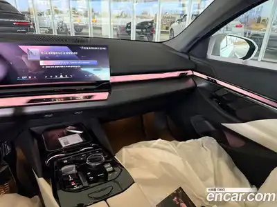 BMW 5-Series 2026 2.0 Автомат в Москве № 278089, миниатюра 12