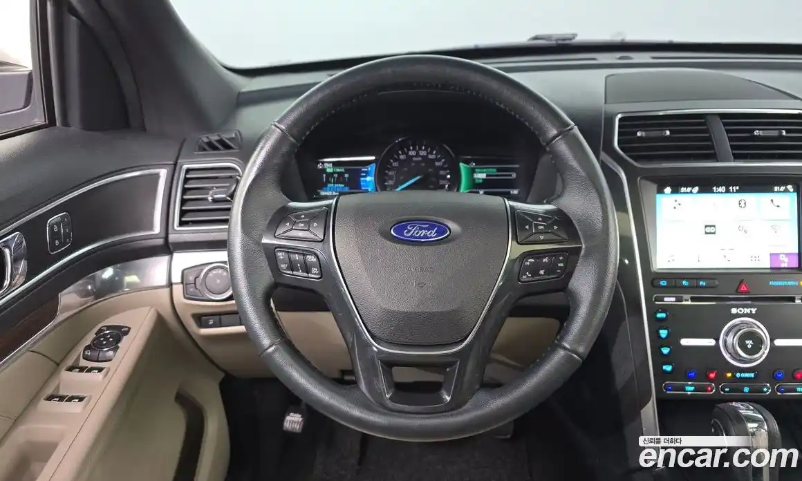 Ford Explorer 2018 2.3 Автомат в Москве № 280930, фото 17