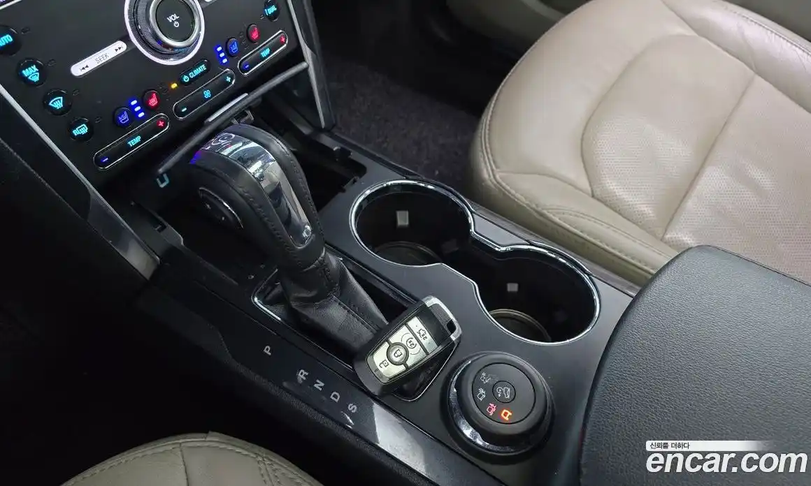 Ford Explorer 2018 2.3 Автомат в Москве № 280930, фото 6