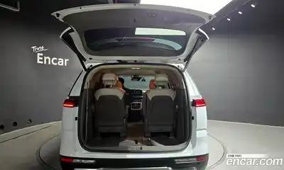 Kia Canival 2023 3.5 Автомат в Москве № 287778, миниатюра 2