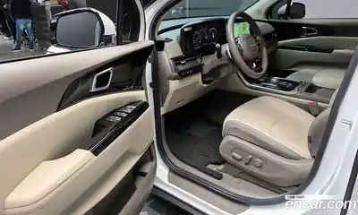 Kia Canival 2023 3.5 Автомат в Москве № 287778, миниатюра 4