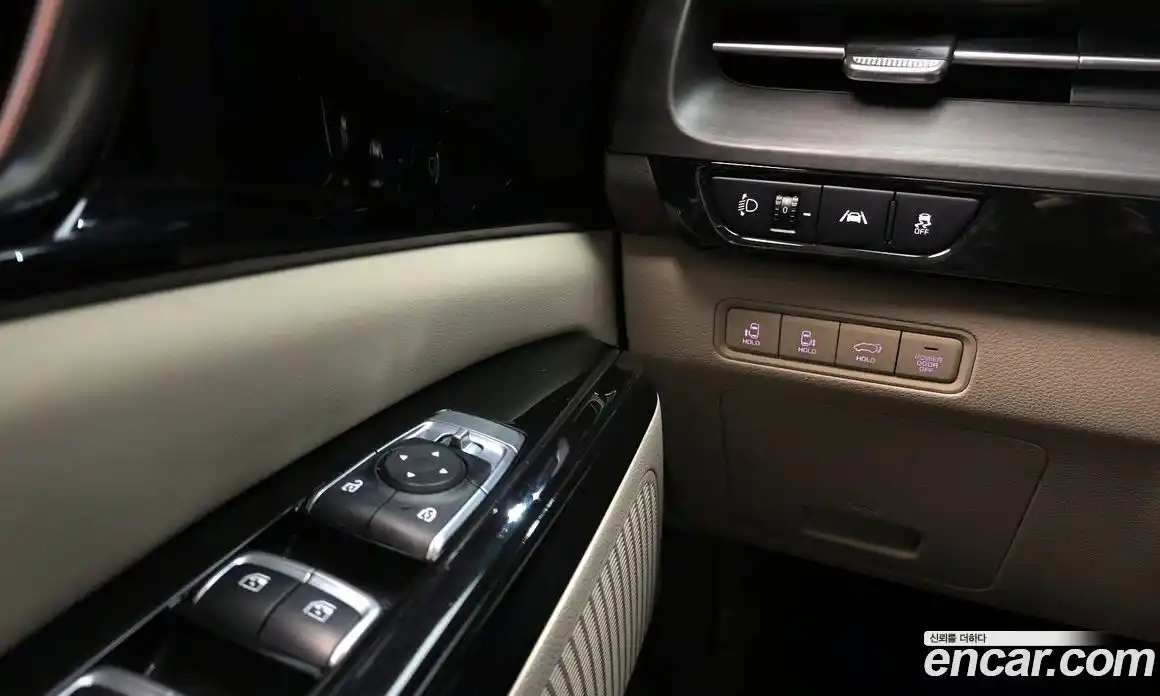 Kia Canival 2023 3.5 Автомат в Москве № 287778, фото 5