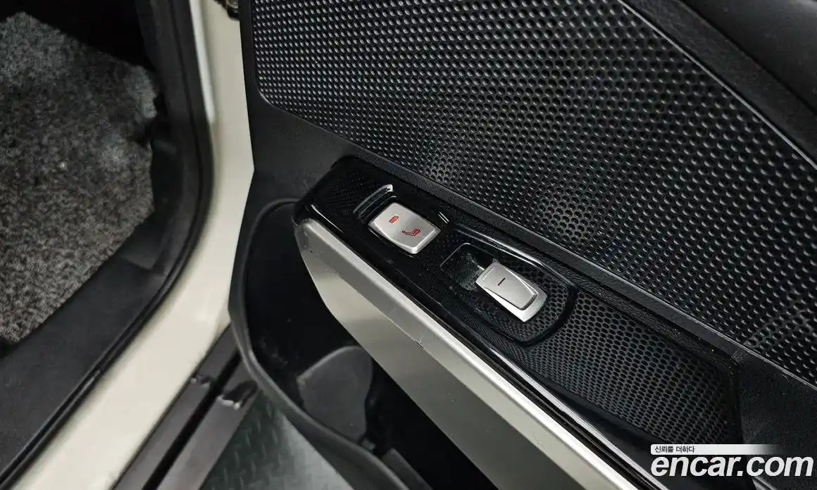 SsangYong TIBOLI 2016 1.6 Автомат в Москве № 28903, фото 15