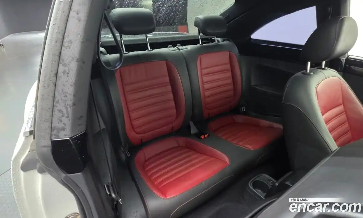 Volkswagen Beatle 2014 2.0 Автомат в Москве № 301352, фото 15