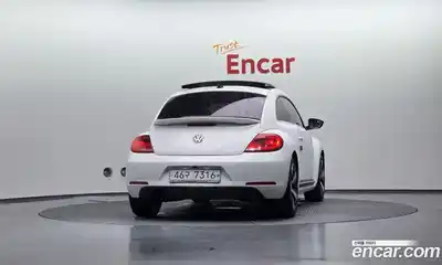 Volkswagen Beatle 2014 2.0 Автомат в Москве № 301352, миниатюра 2