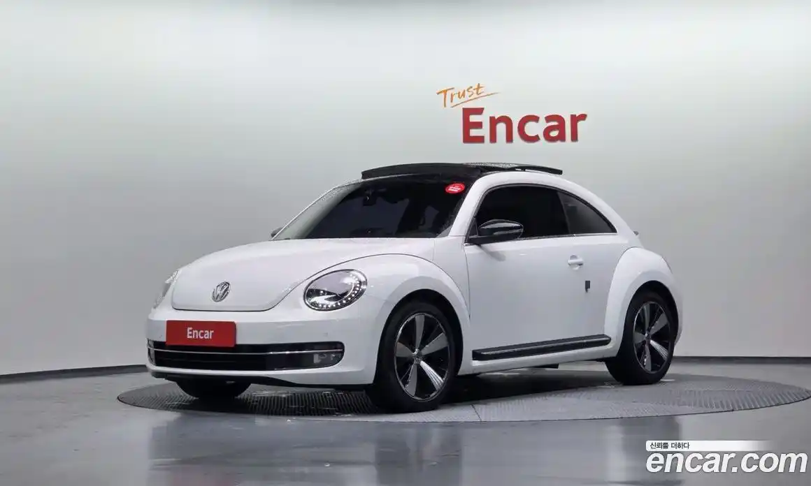 Volkswagen Beatle 2014 2.0 Автомат в Москве № 301352, фото 4