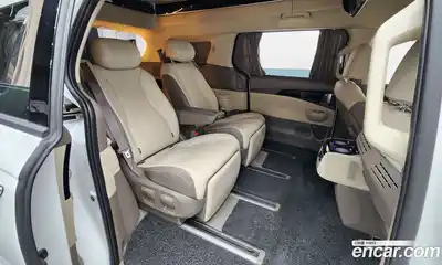 Kia Canival 2024 1.6 Автомат в Москве № 306974, миниатюра 12