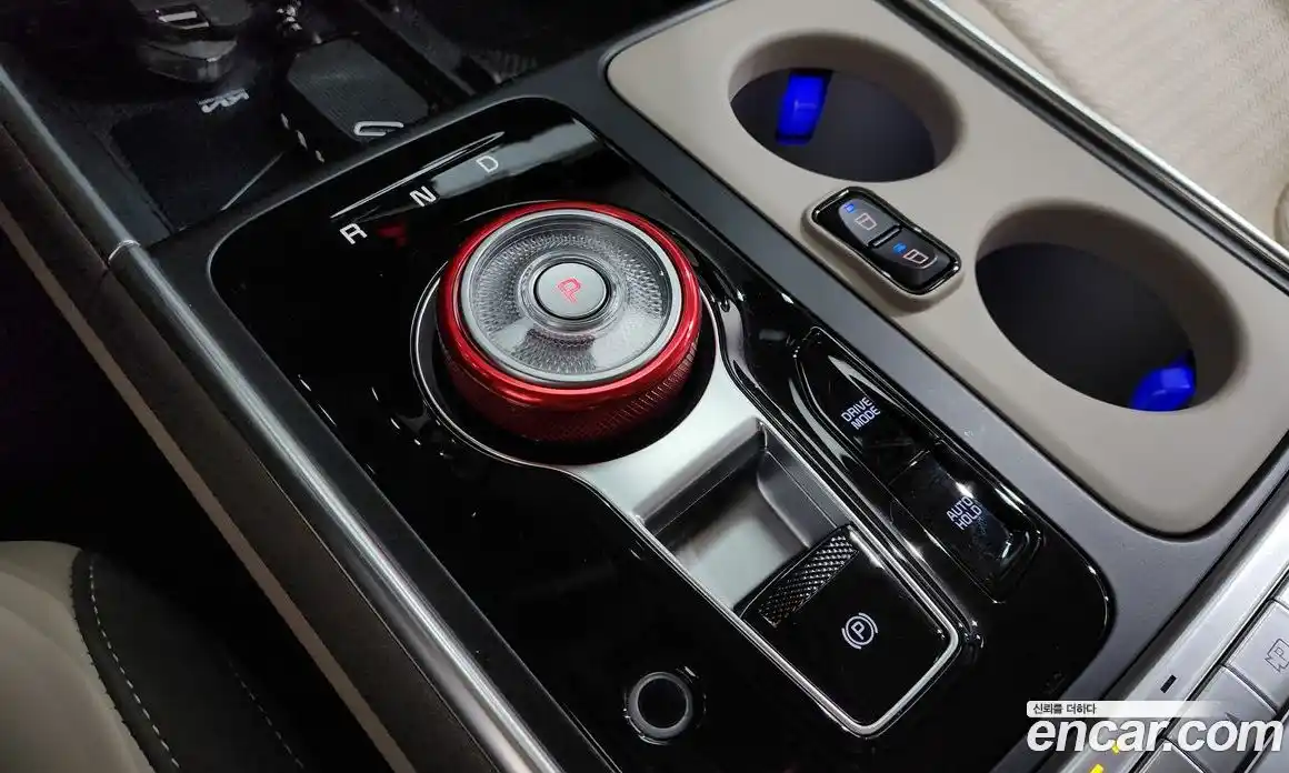 Kia Canival 2024 1.6 Автомат в Москве № 306974, фото 9