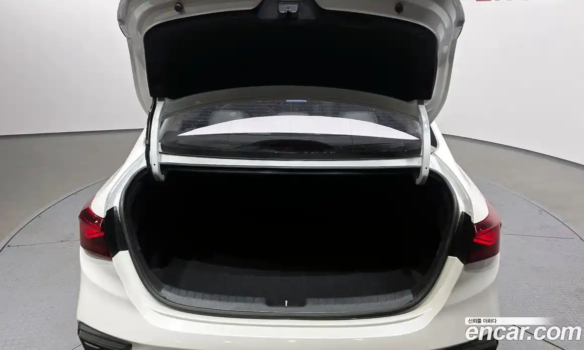 Kia K3 2020 1.6 Автомат в Москве № 307104, фото 8