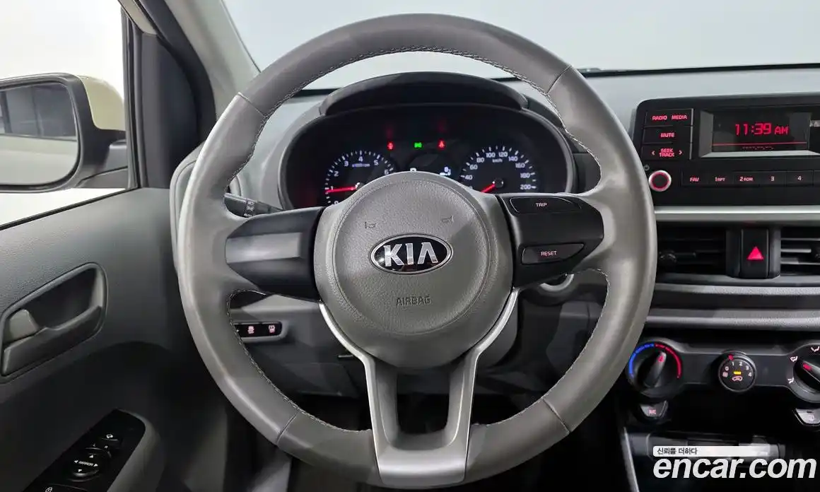 Kia Morning 2021 1.0 Автомат в Москве № 308401, фото 17